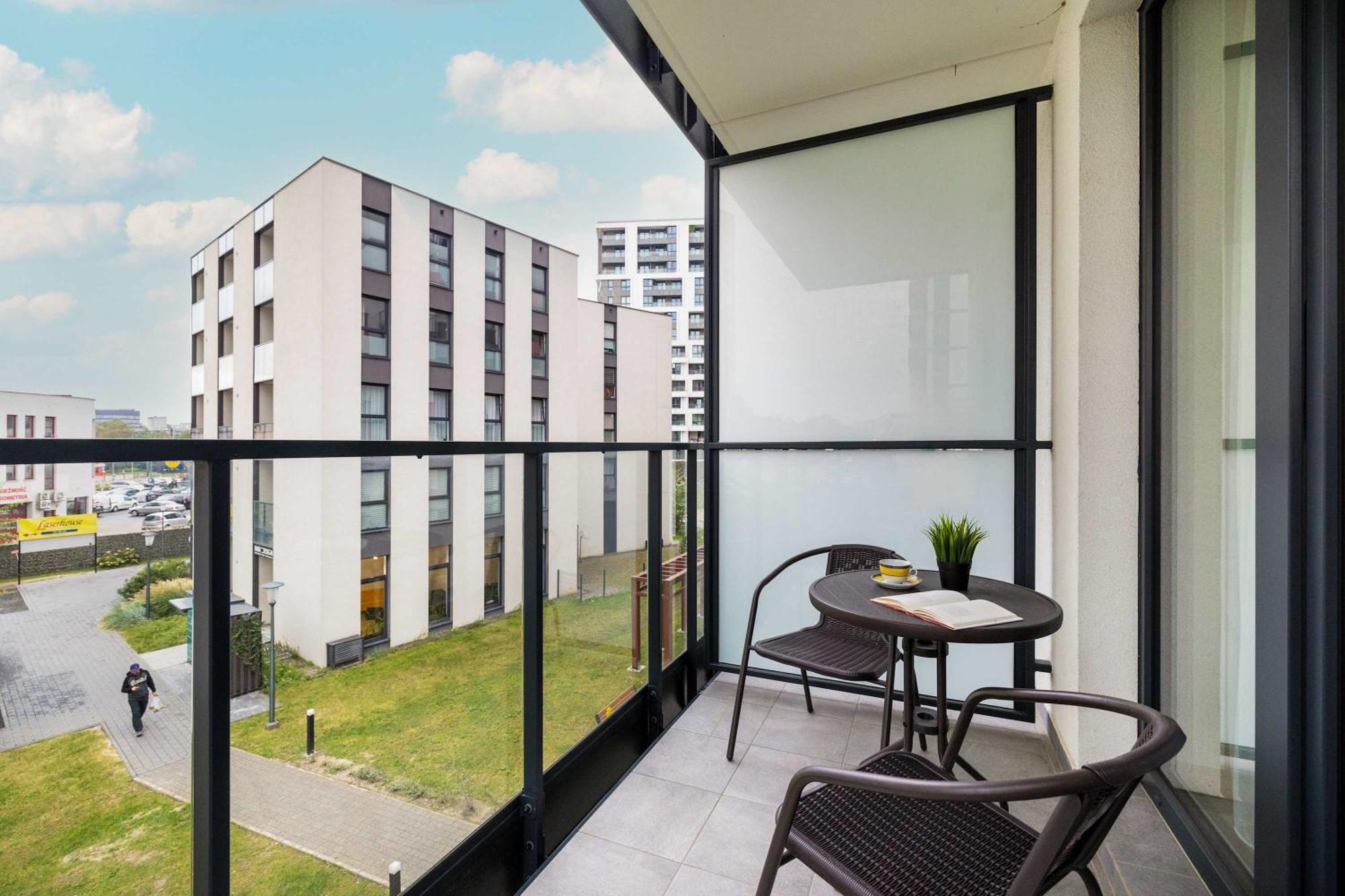 Cozy Apartments Laszkiewicza With Parking By Noclegi Renters Krakow Exterior photo