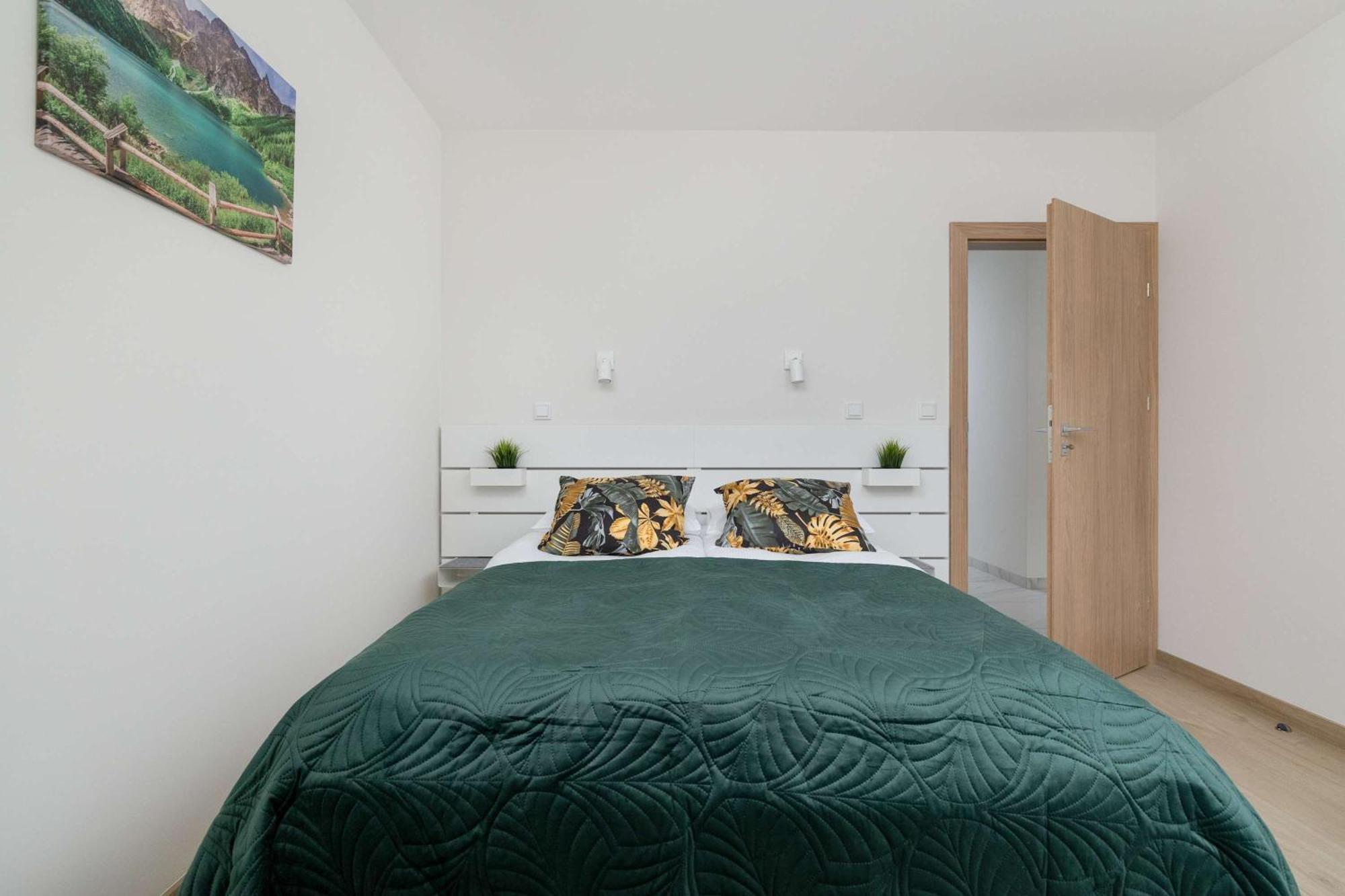 Cozy Apartments Laszkiewicza With Parking By Noclegi Renters Krakow Exterior photo