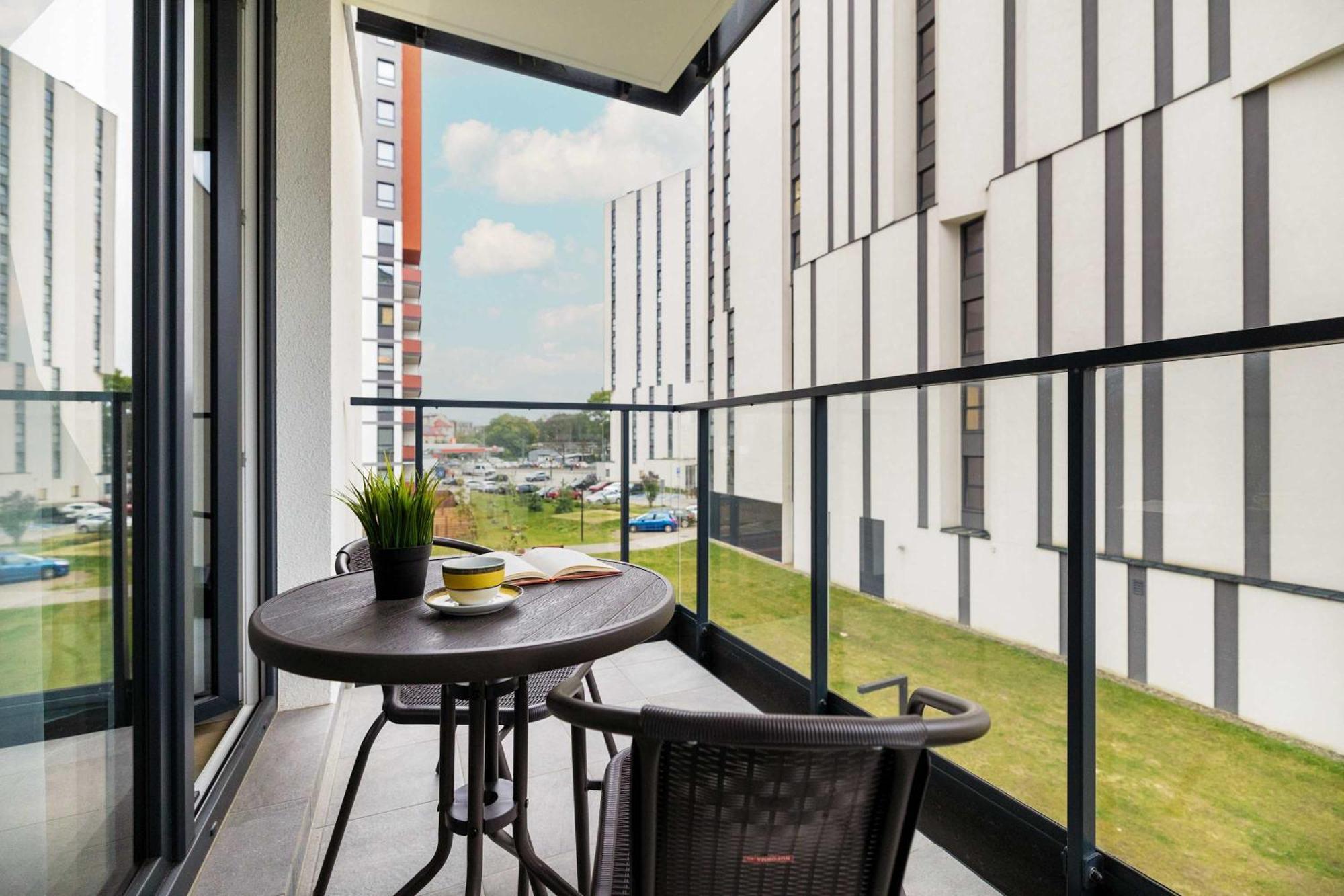 Cozy Apartments Laszkiewicza With Parking By Noclegi Renters Krakow Exterior photo