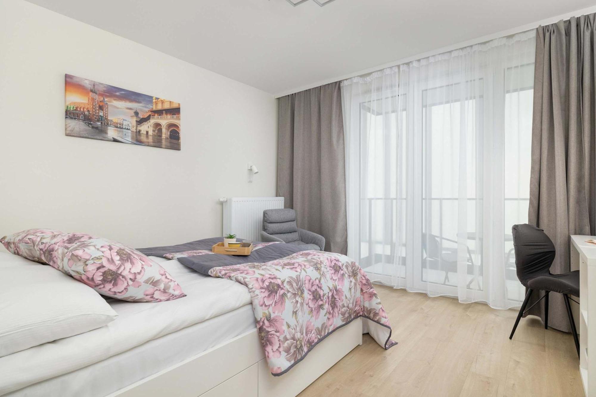 Cozy Apartments Laszkiewicza With Parking By Noclegi Renters Krakow Exterior photo