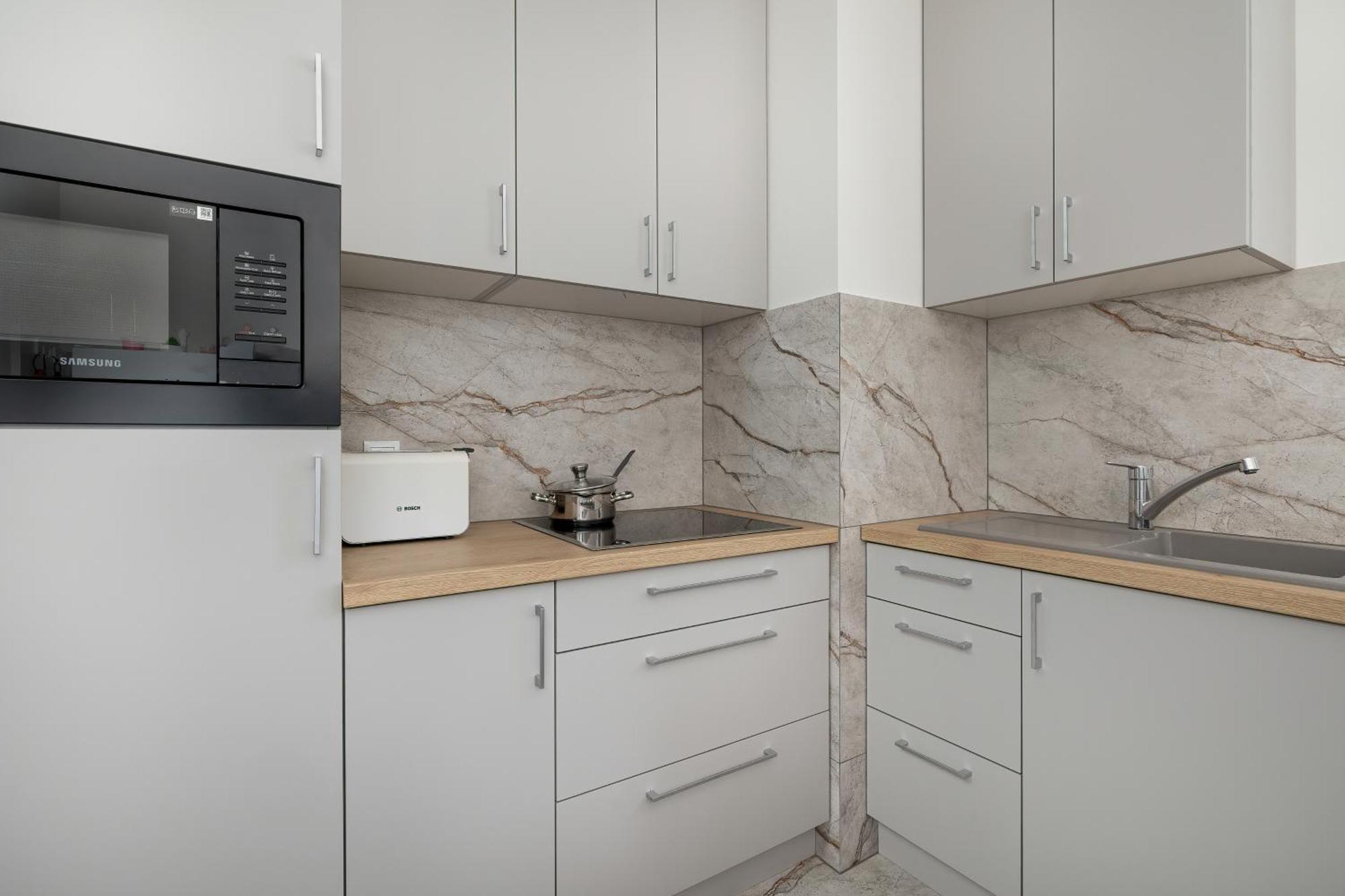 Cozy Apartments Laszkiewicza With Parking By Noclegi Renters Krakow Exterior photo