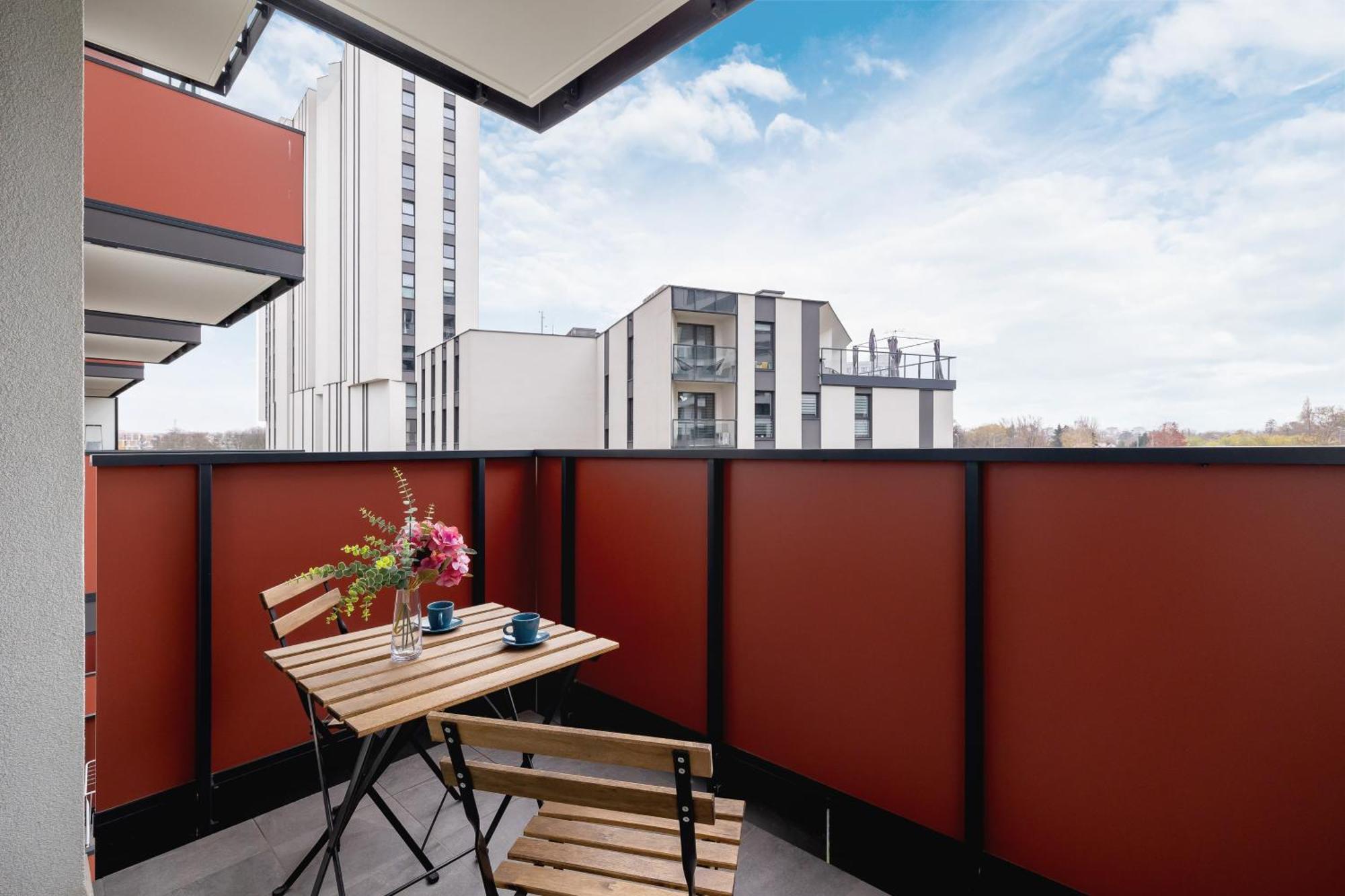 Cozy Apartments Laszkiewicza With Parking By Noclegi Renters Krakow Exterior photo